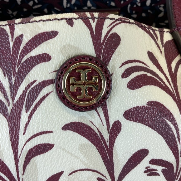 Tory Burch Kerrington Wonderland Burgundy Cream Tote Hand Shoulder Bag - Picture 7 of 17